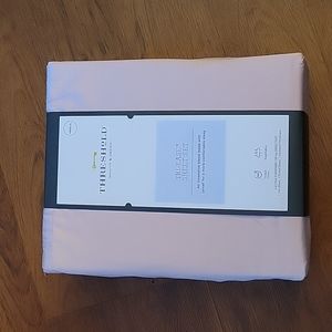 Threshold Tri Ease sheet set Blush 500 Thread Count Sateen 18" deep Twin…New